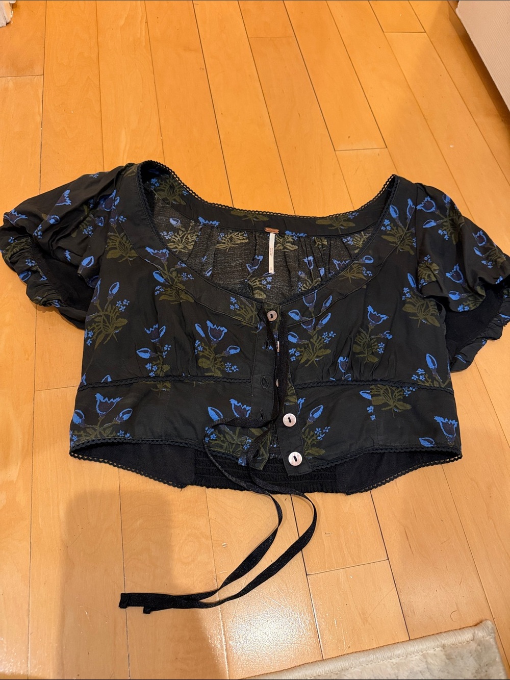 Free People Black Cropped Floral Tie-Front Top